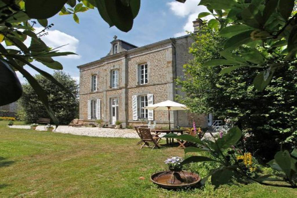 Bed and Breakfast Le Presbytere à Saint-Bomer-les-Forges Extérieur photo